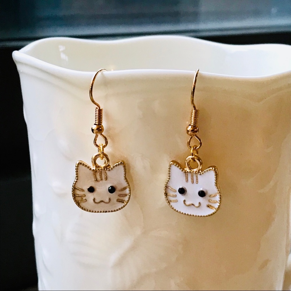Handmade White Cat Enamel Earrings Girls/Women